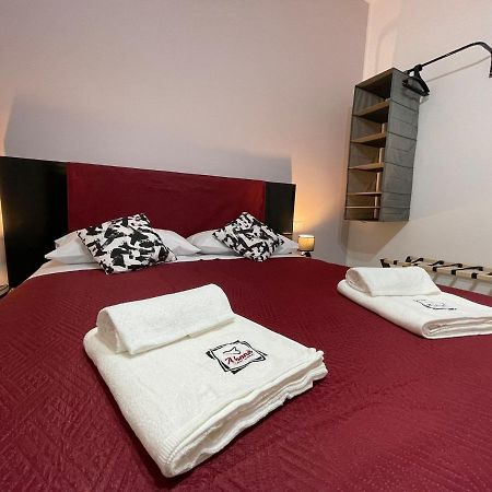 A Bone Guest House Catania Exterior photo